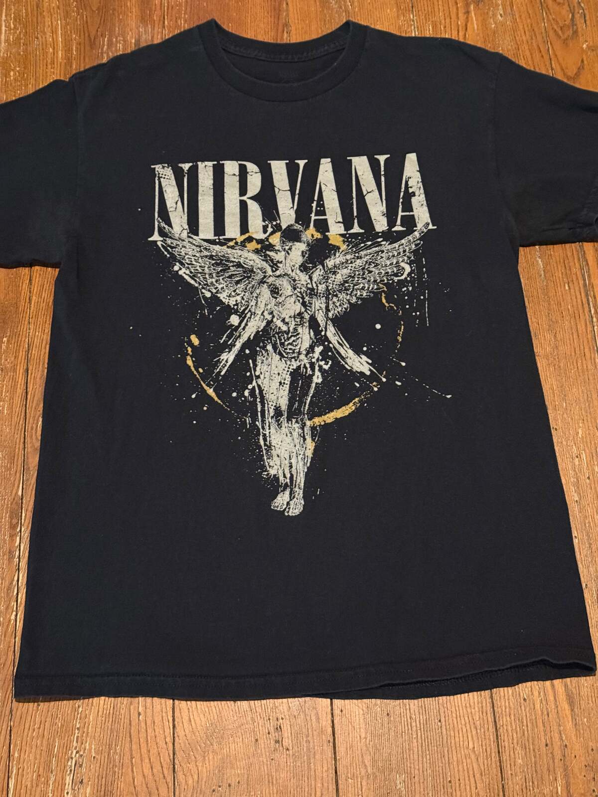 BLACK NIRVANA GRAPHIC T