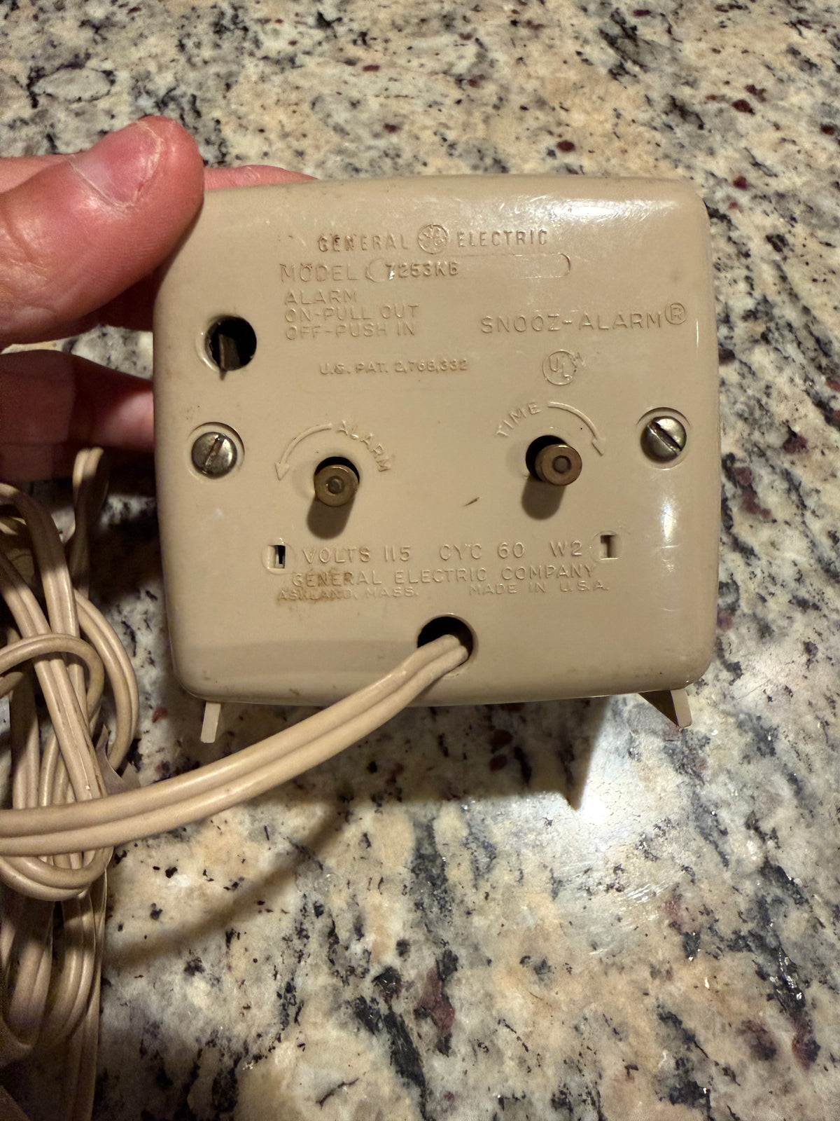 Vintage General Electric GE Snooz-Alarm Lighted Dial Alarm Clock – Ivory Mid Century