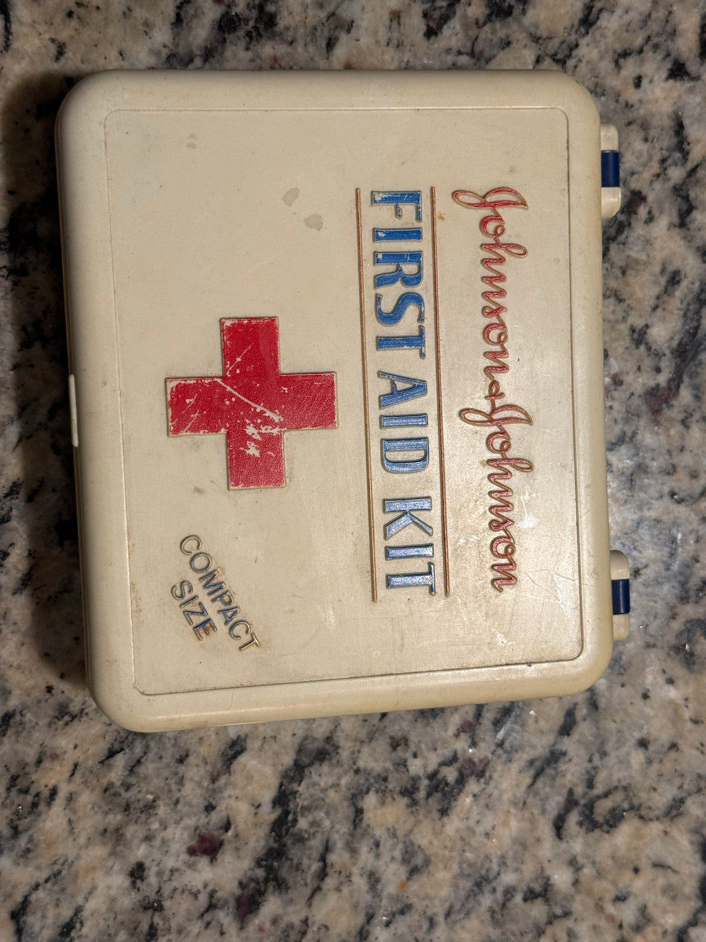 Vintage 1981 Johnson & Johnson Compact First Aid Kit Case – Red Cross Retro Medical Box