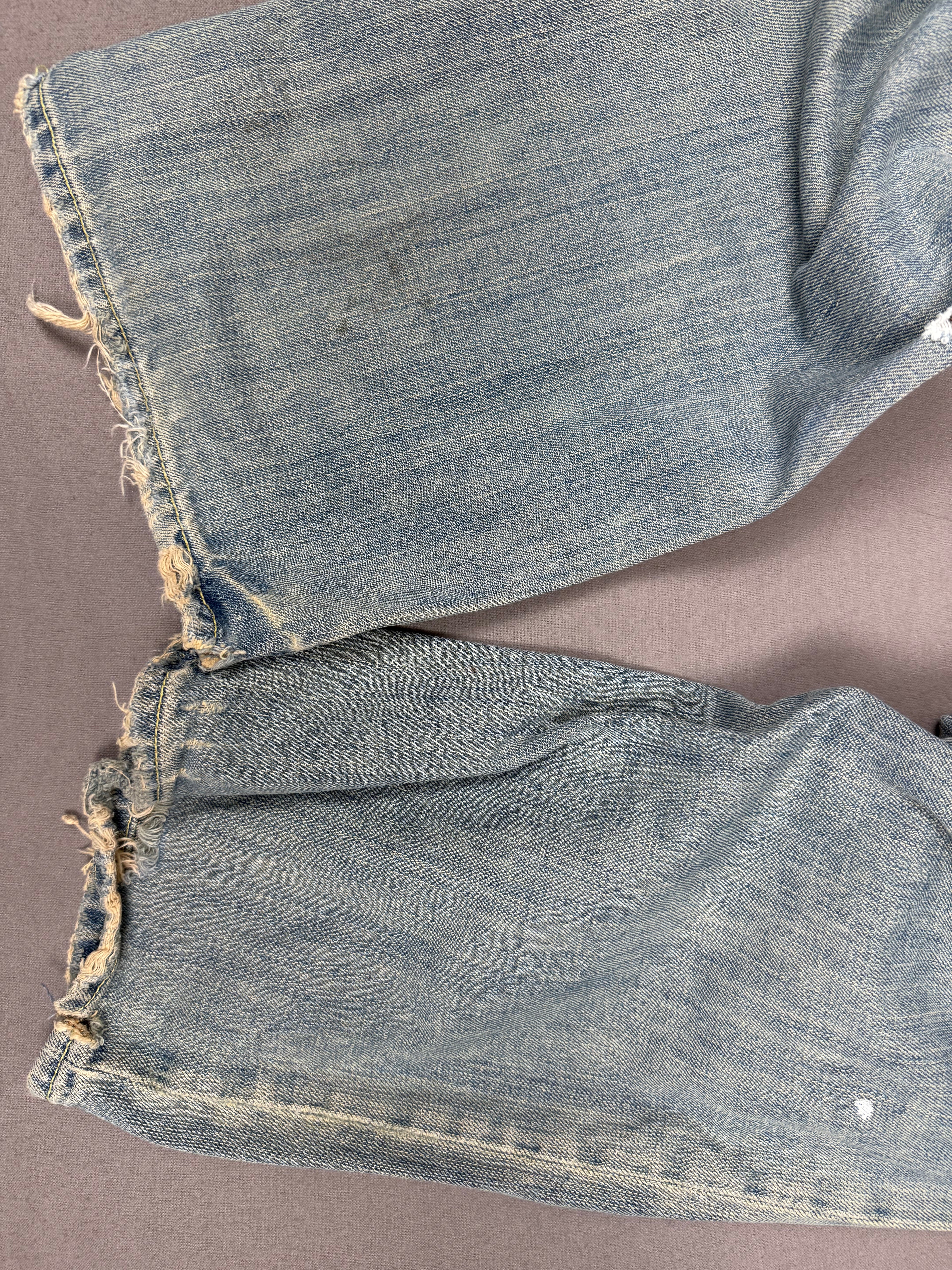 Vintage Abercrombie & Fitch low-rise bootcut jeans in classic blue denim 30X30