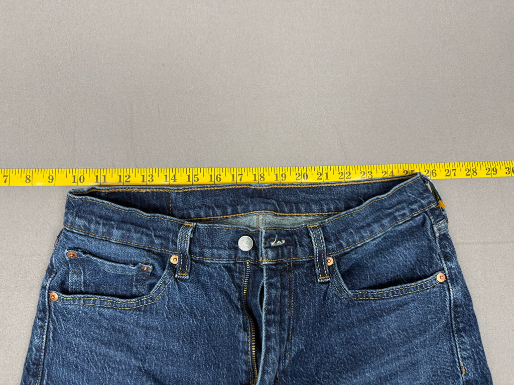 Levi’s – Model: 505 – Regular Straight-Leg Jeans – Size: 32 × 30