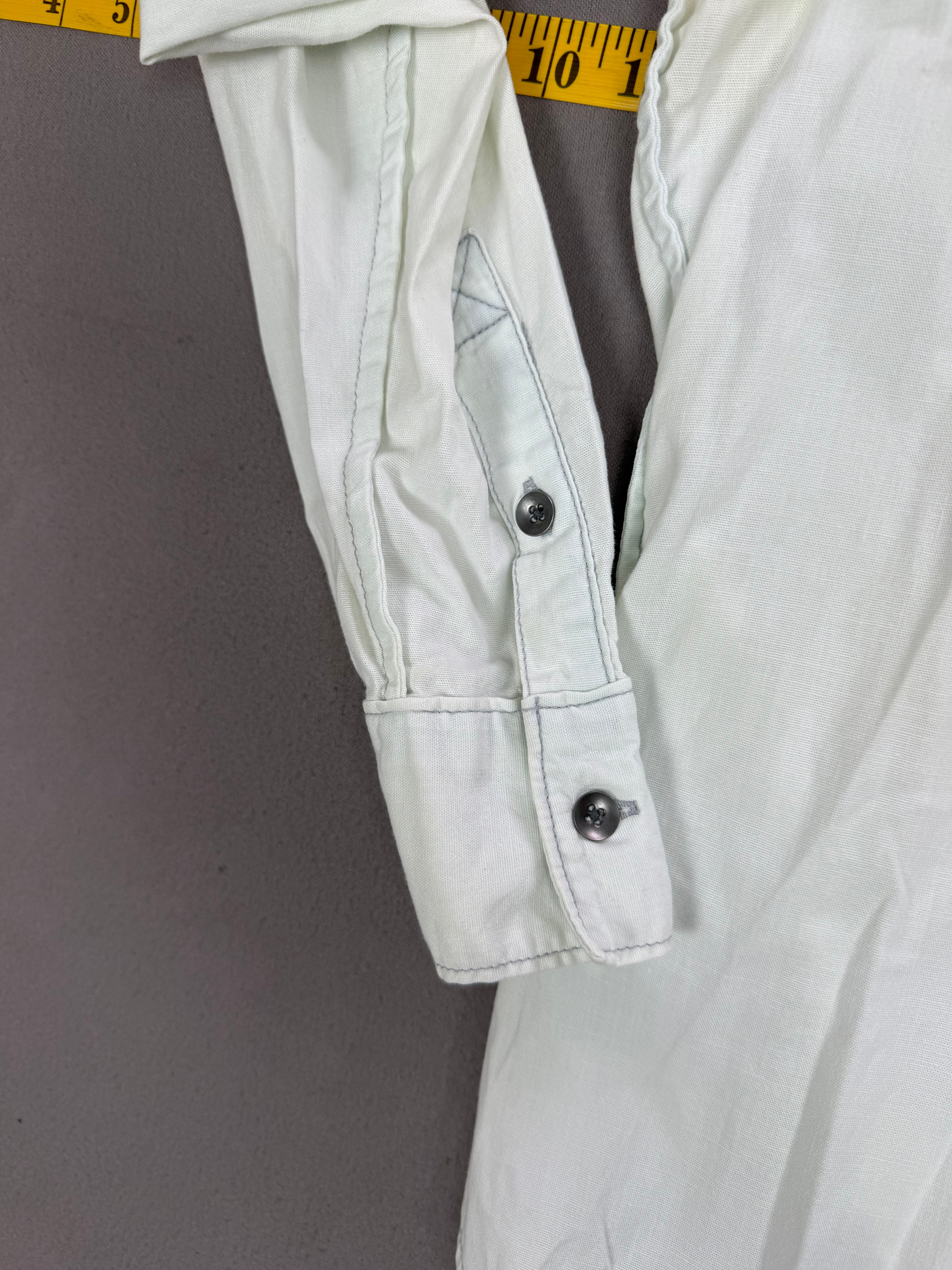 Gap 1969 – Lightweight Denim Button-Down Shirt – Size: Women’s 6 – Color: Super Light Wash Blue Denim