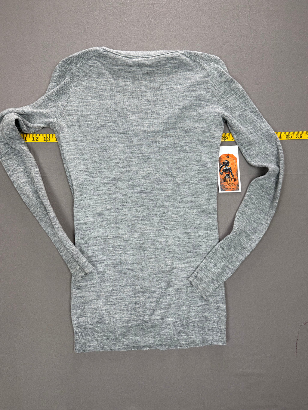 Wallace – Heather Gray V-Neck Thermal-Knit Sweater – Size: Small – Color: Heather Gray