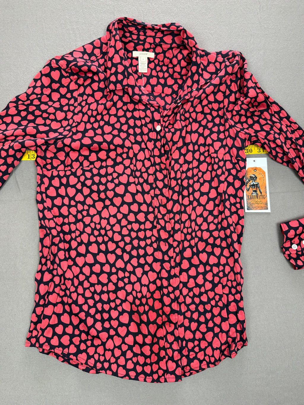 J.Crew – Women’s Silk Heart-Print Button-Down Shirt – Size: 6 – Color: Black / Red – Pattern: All-Over Red Hearts