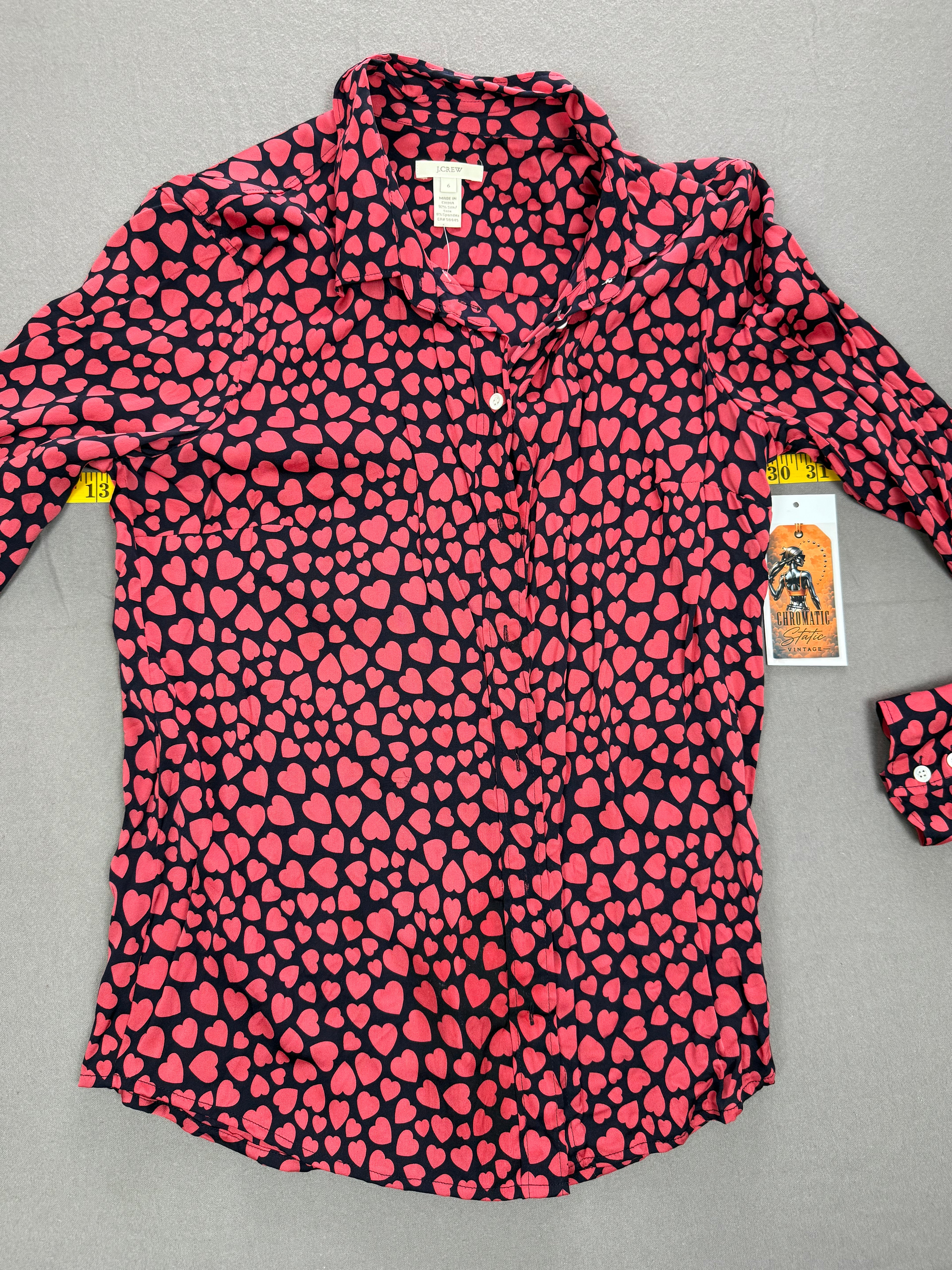 J.Crew – Women’s Silk Heart-Print Button-Down Shirt – Size: 6 – Color: Black / Red – Pattern: All-Over Red Hearts
