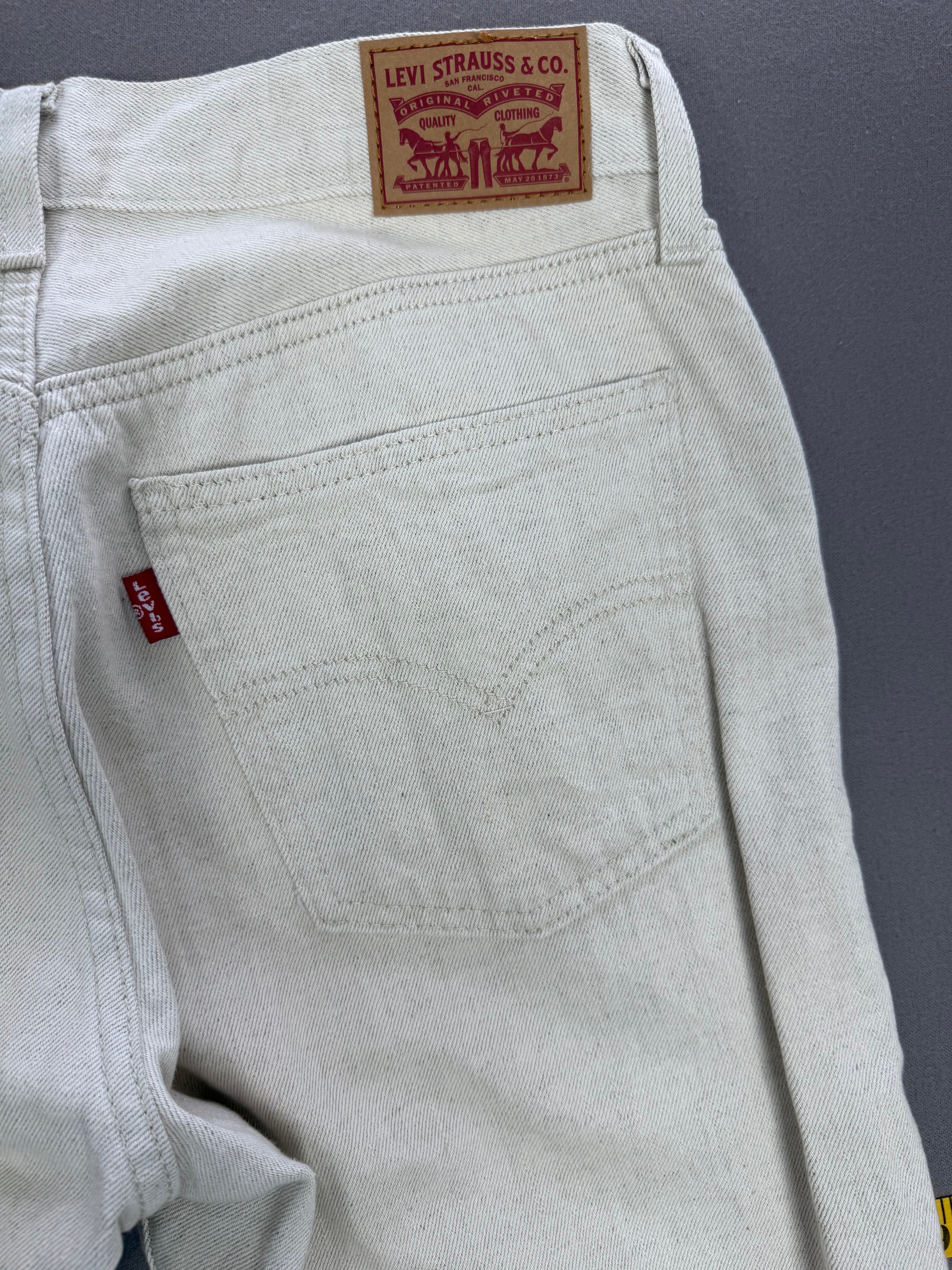 Levi’s Off-White Cotton Linen Jeans