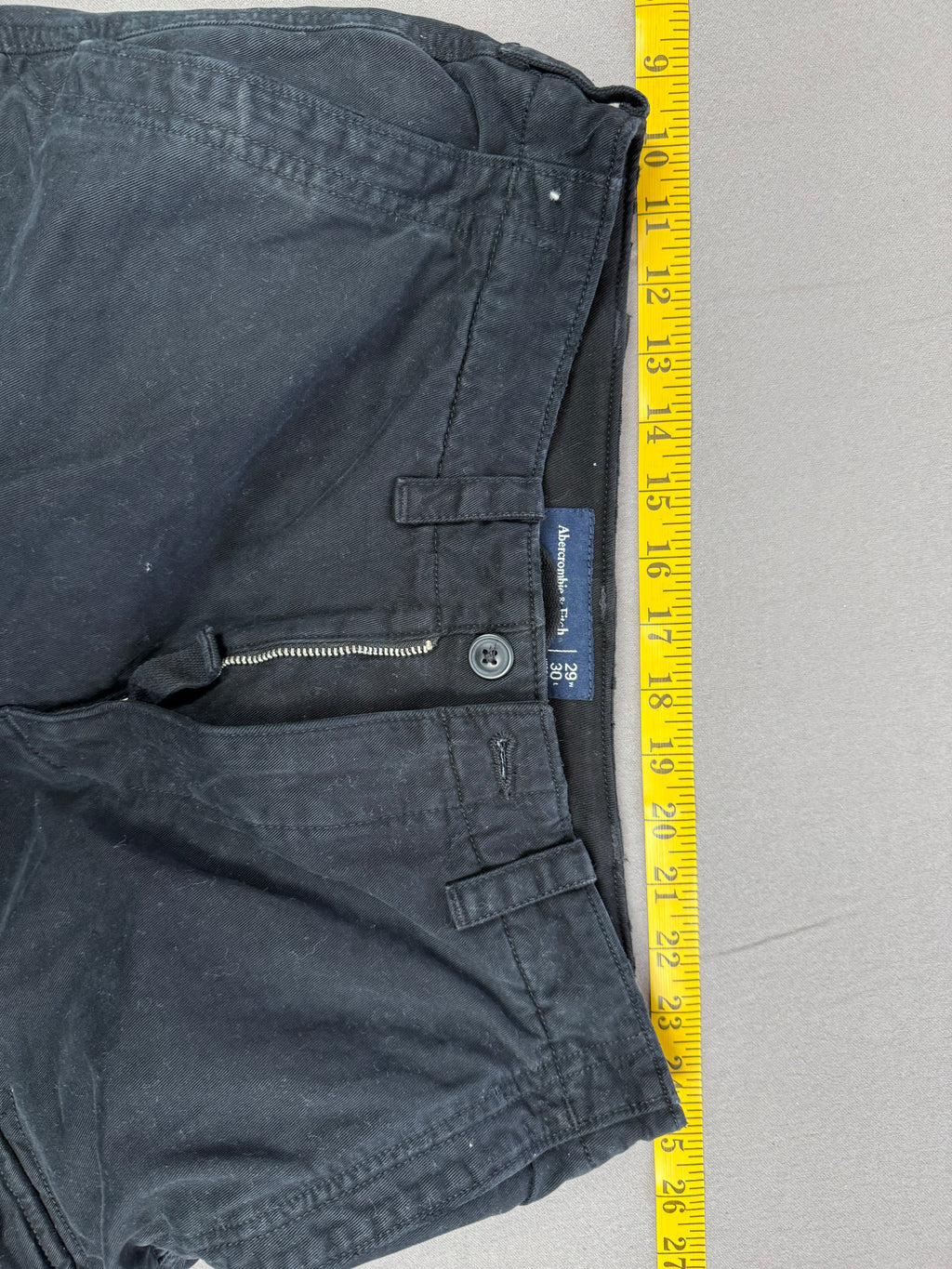 Abercrombie & Fitch Vintage-Inspired Baggy Cargo Pants
