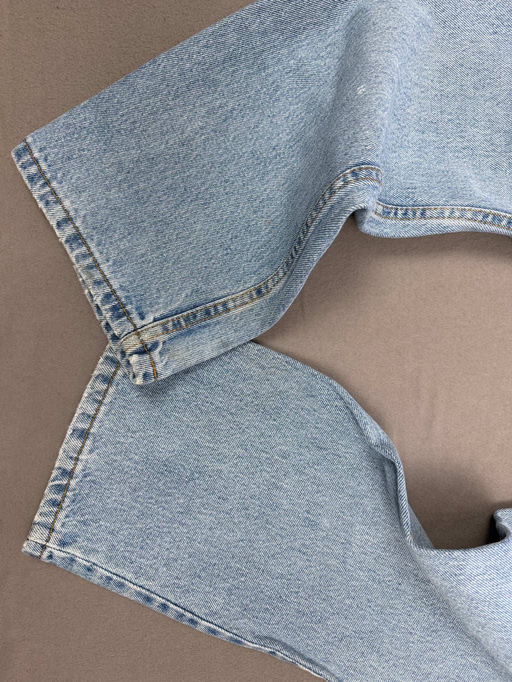Vintage Levi’s 505 Light Wash Denim Jeans Made in Canada