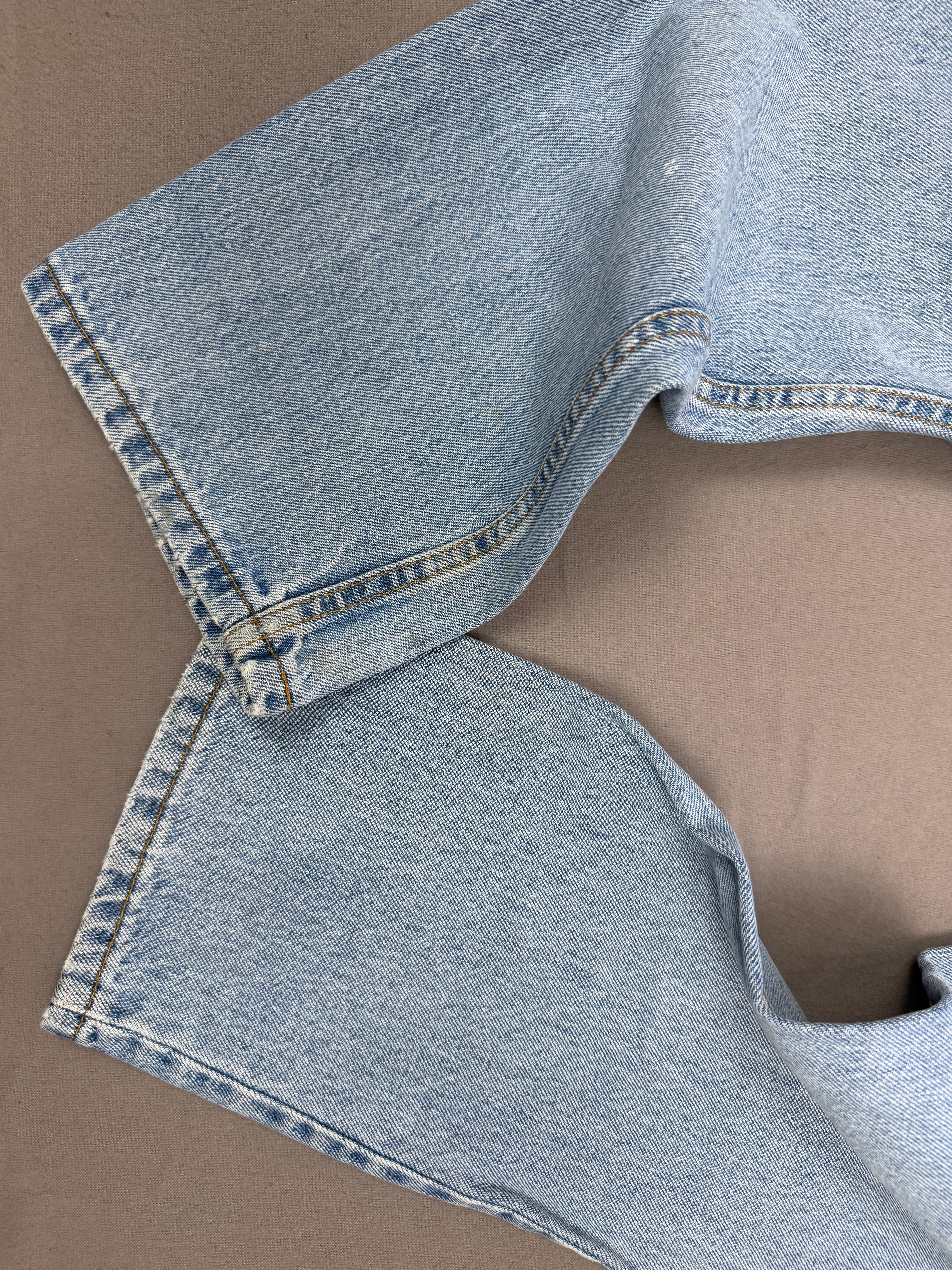 Vintage Levi’s 505 Light Wash Denim Jeans Made in Canada