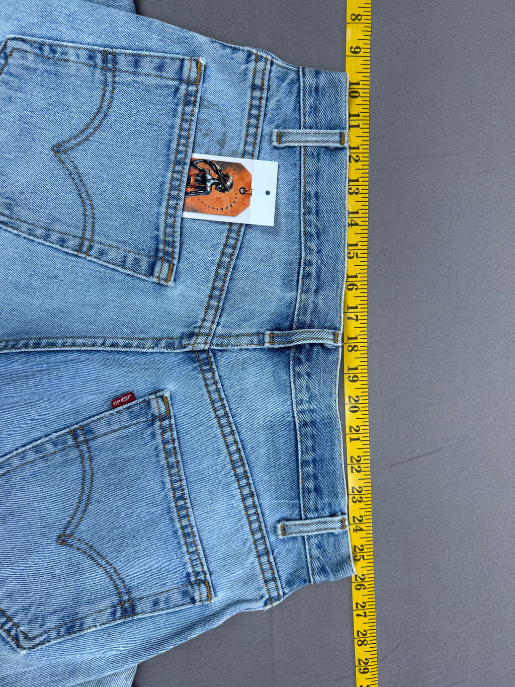 Vintage Levi’s 505 Light Wash Denim Jeans Made in Canada
