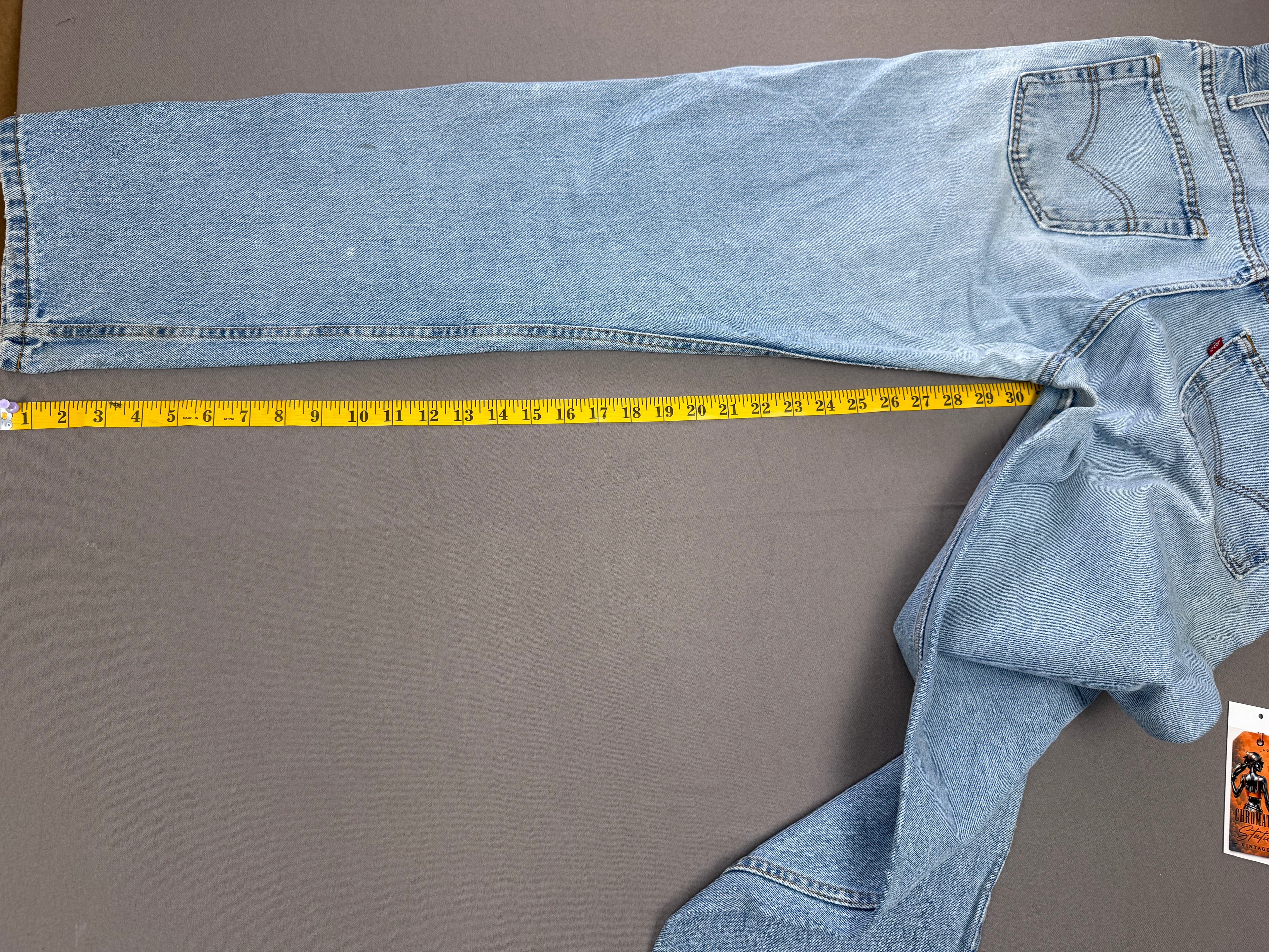 Vintage Levi’s 505 Light Wash Denim Jeans Made in Canada