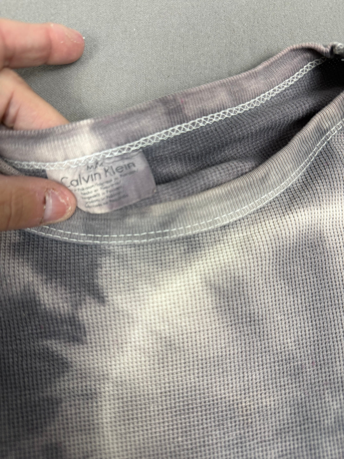 Calvin Klein – Tie-Dye Thermal Long-Sleeve Shirt – Size: Medium – Color: Brown / White – Material: 100% Cotton