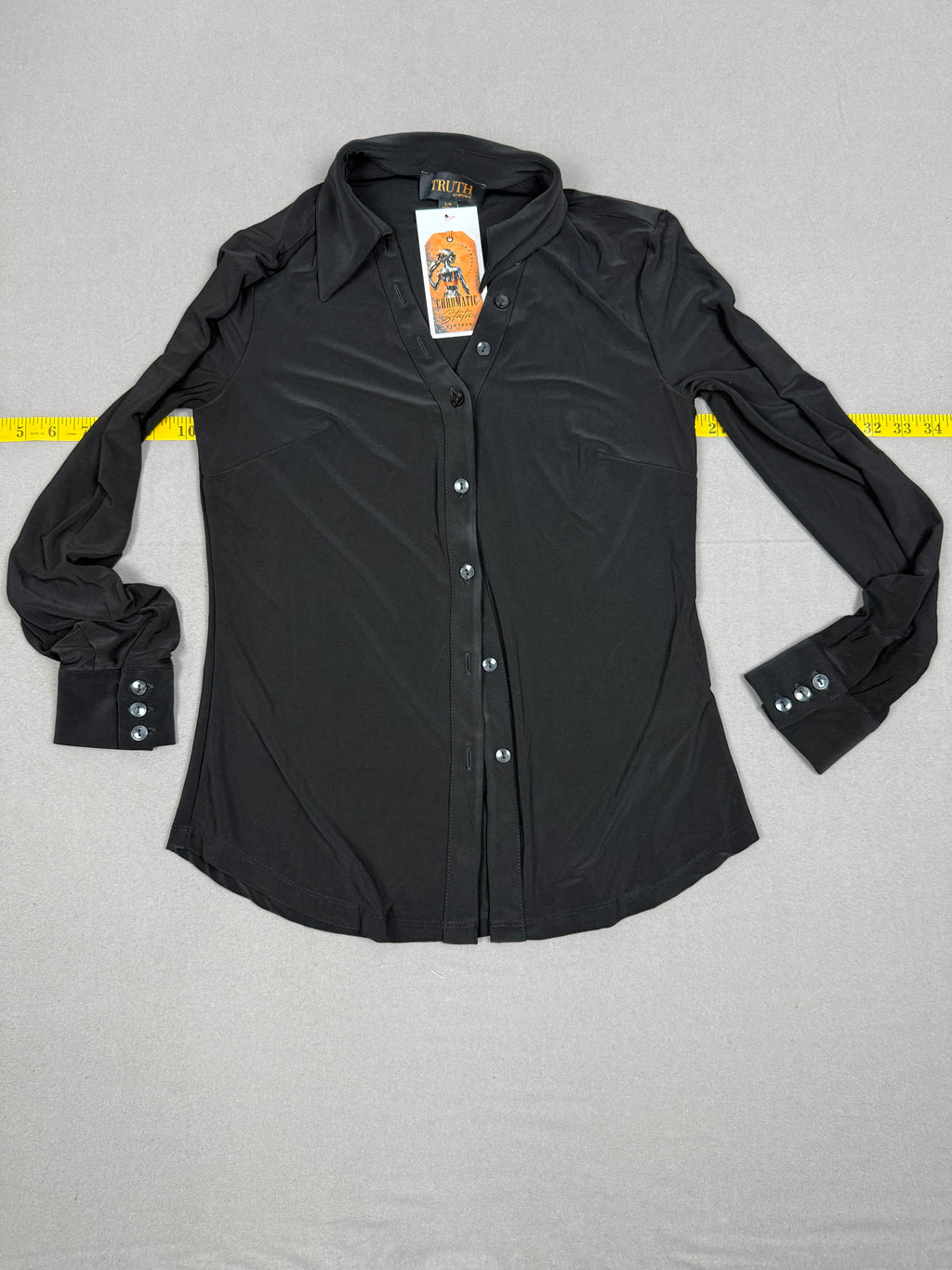 Truth Long-Sleeve Button-Up Shirt small