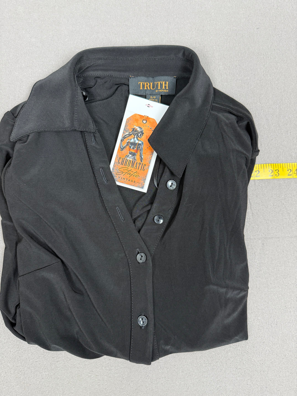 Truth Long-Sleeve Button-Up Shirt small