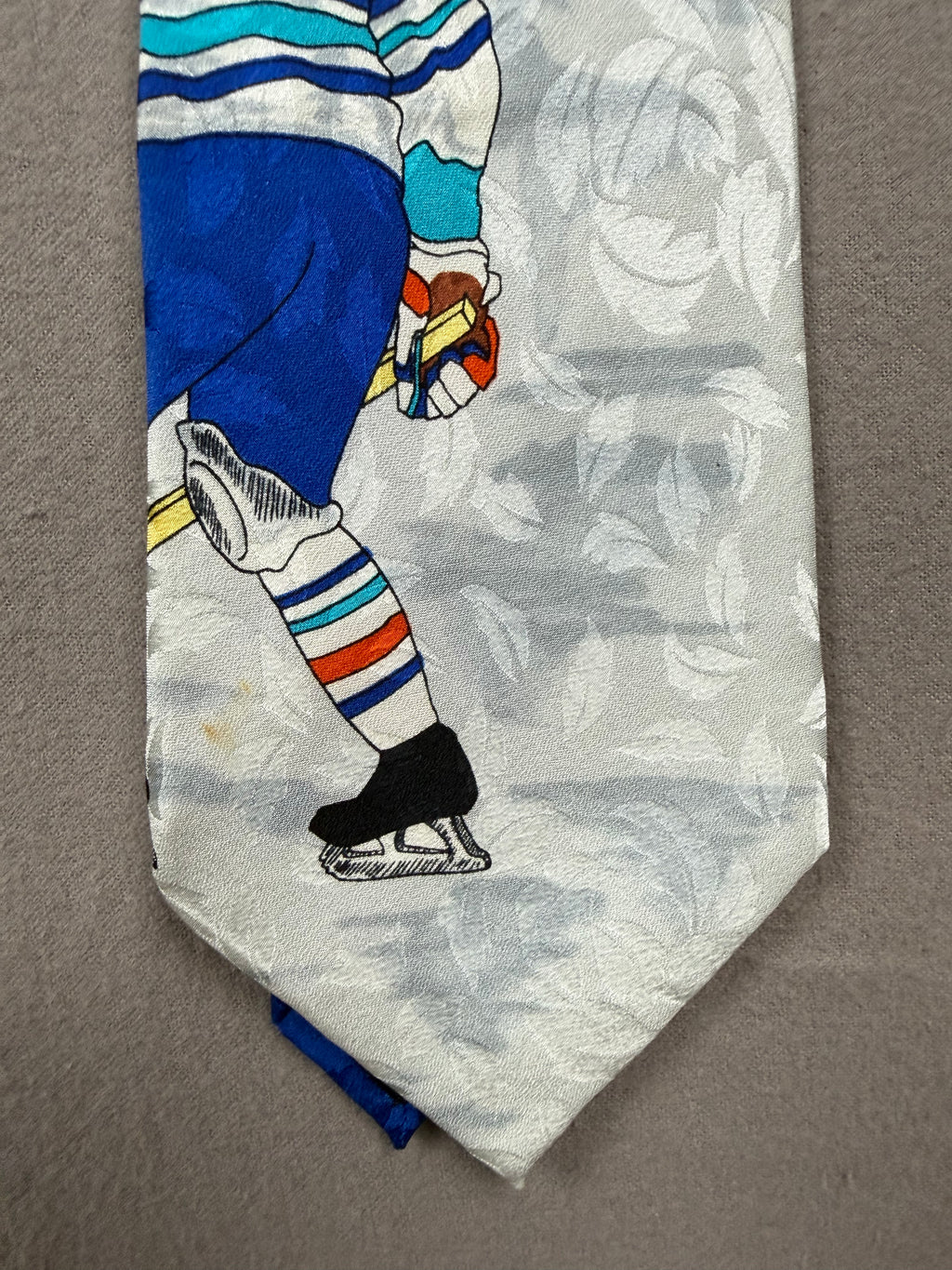 Vintage 1992 Nicole Miller Hockey Theme 100% Silk Necktie – Hand Sewn – 56"