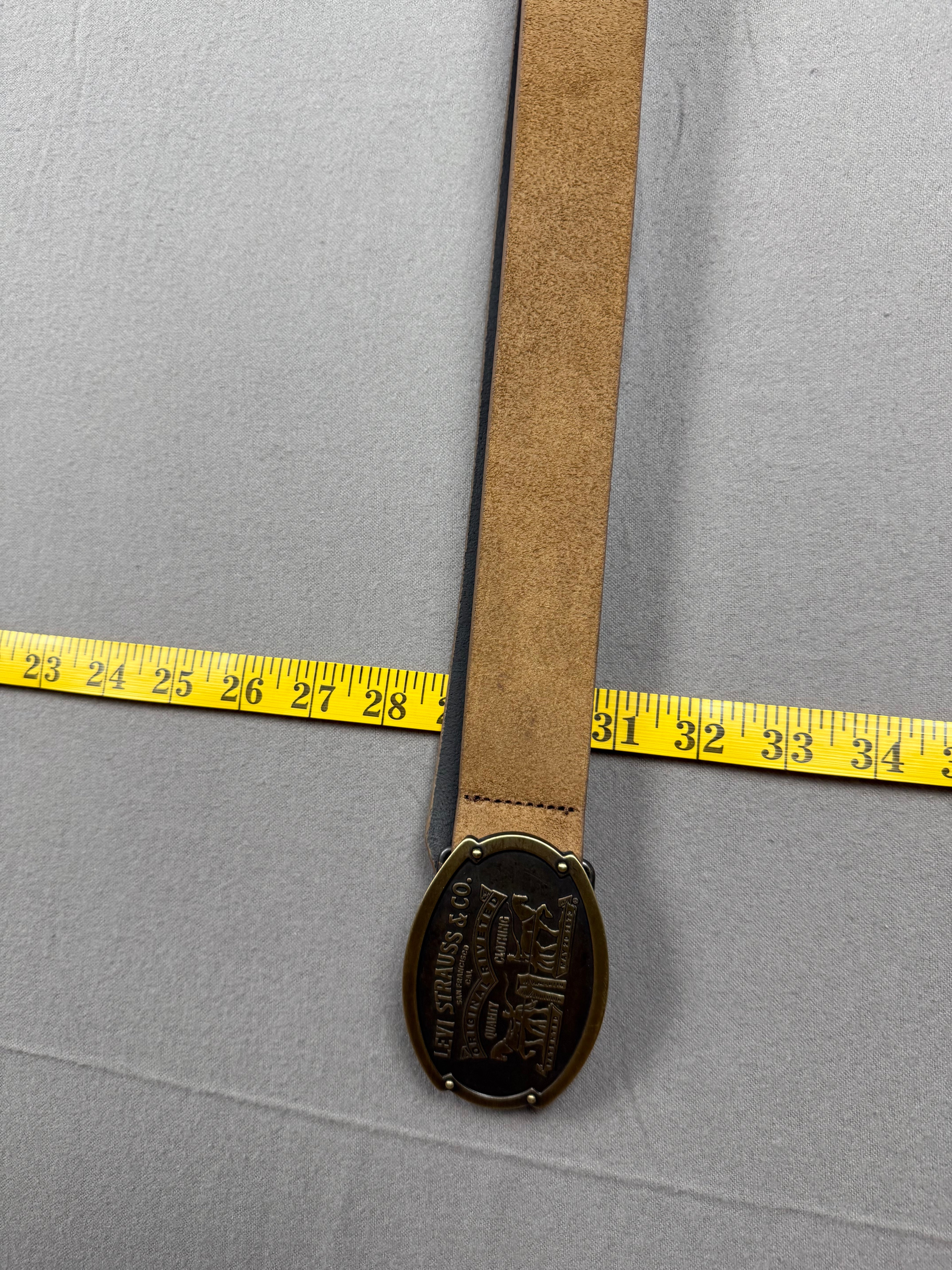 Levi’s Billy Plaque Brown Leather Belt – Size 80/32