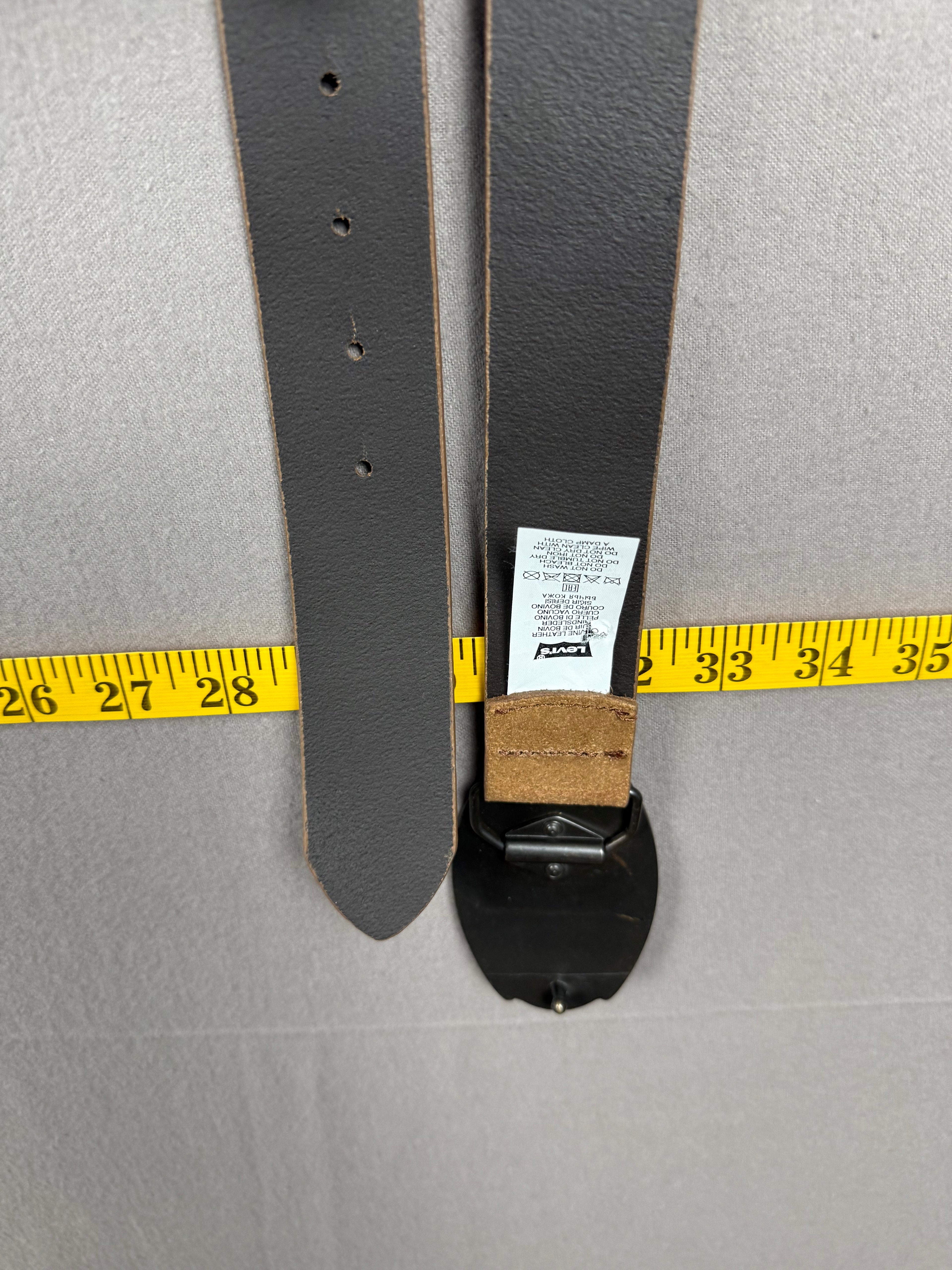 Levi’s Billy Plaque Brown Leather Belt – Size 80/32