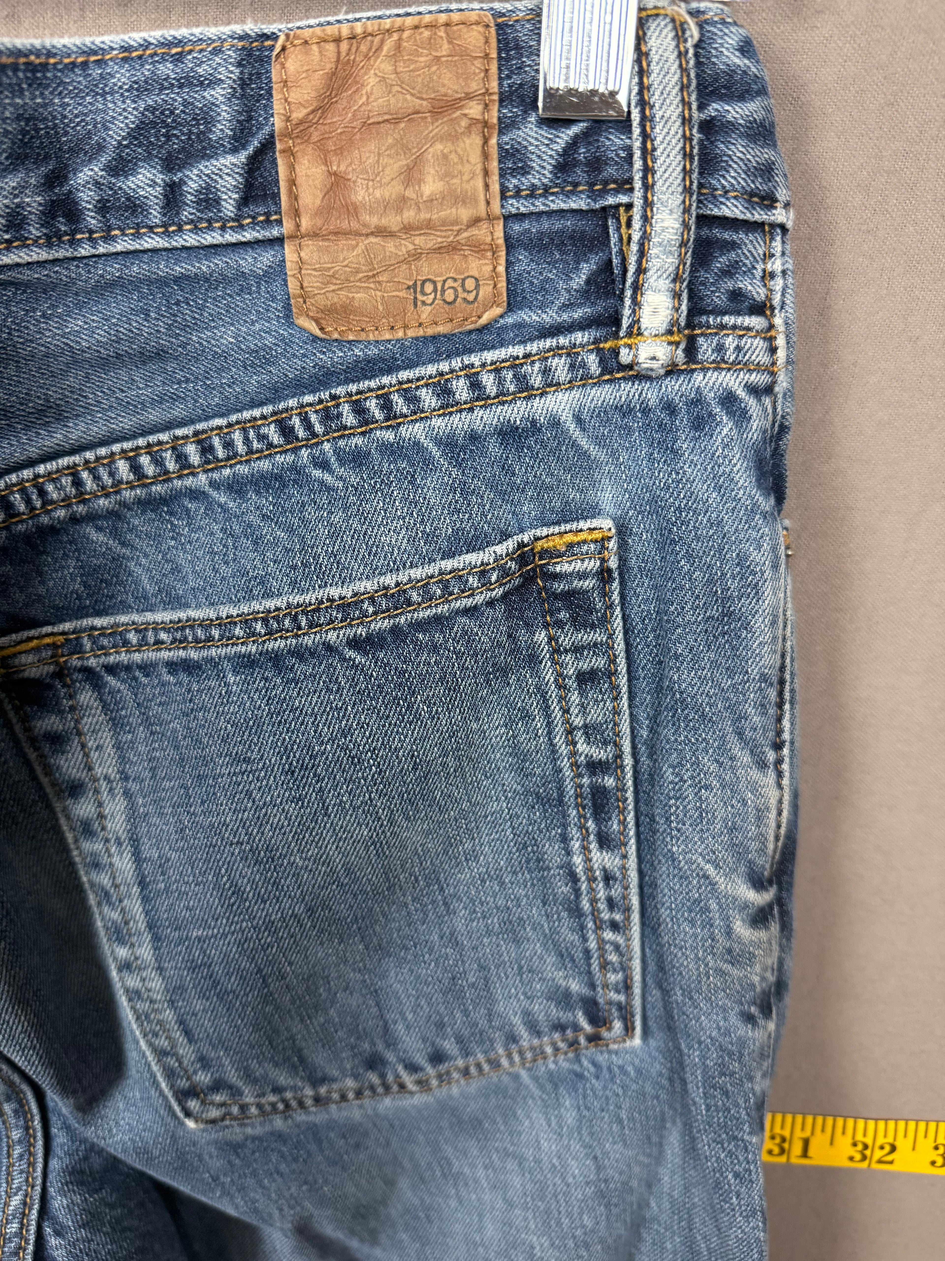 Gap 1969 Easy Jeans