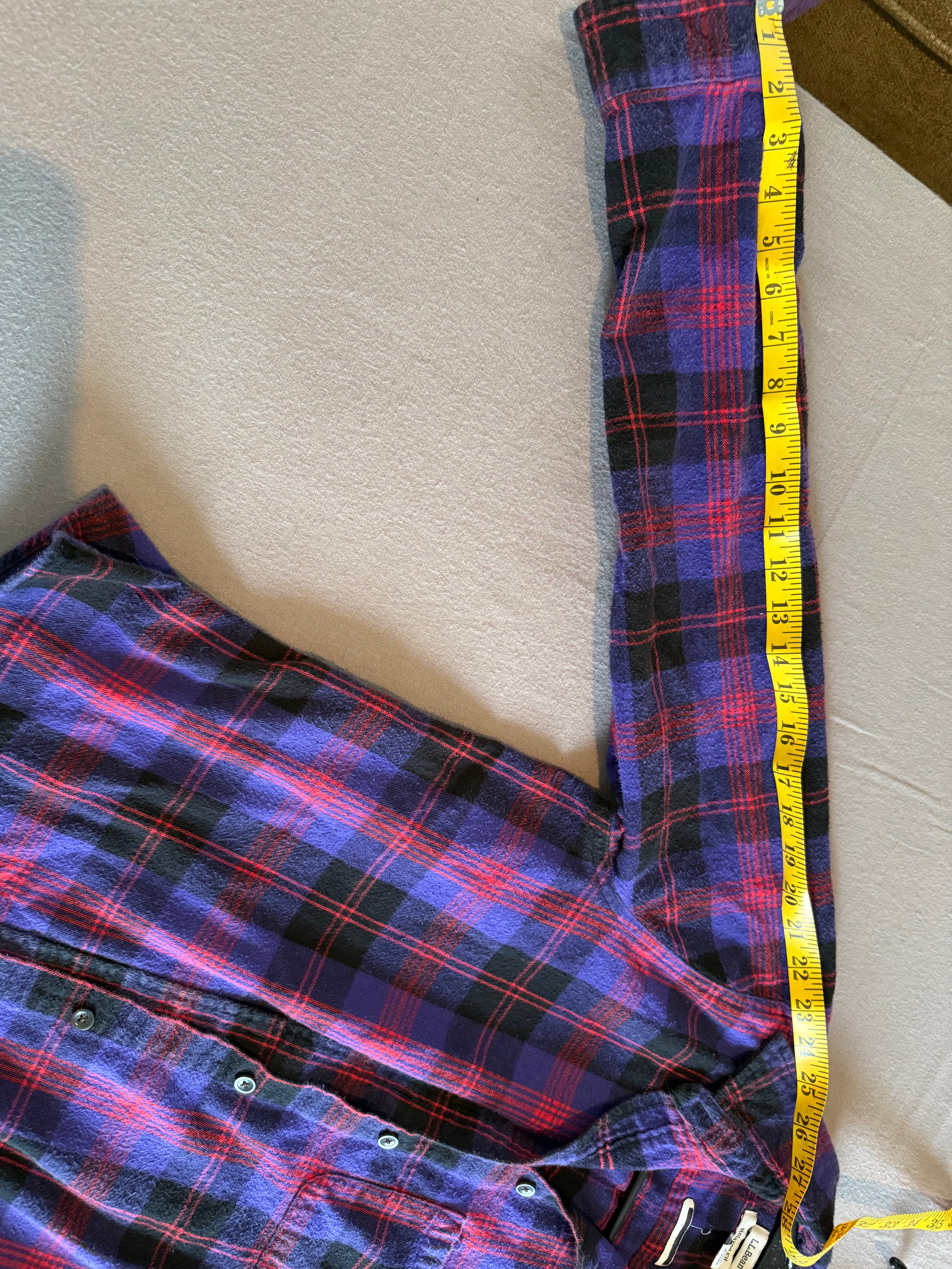 L.L.Bean Purple Red Black Plaid Flannel Button-Up Shirt – Relaxed Fit