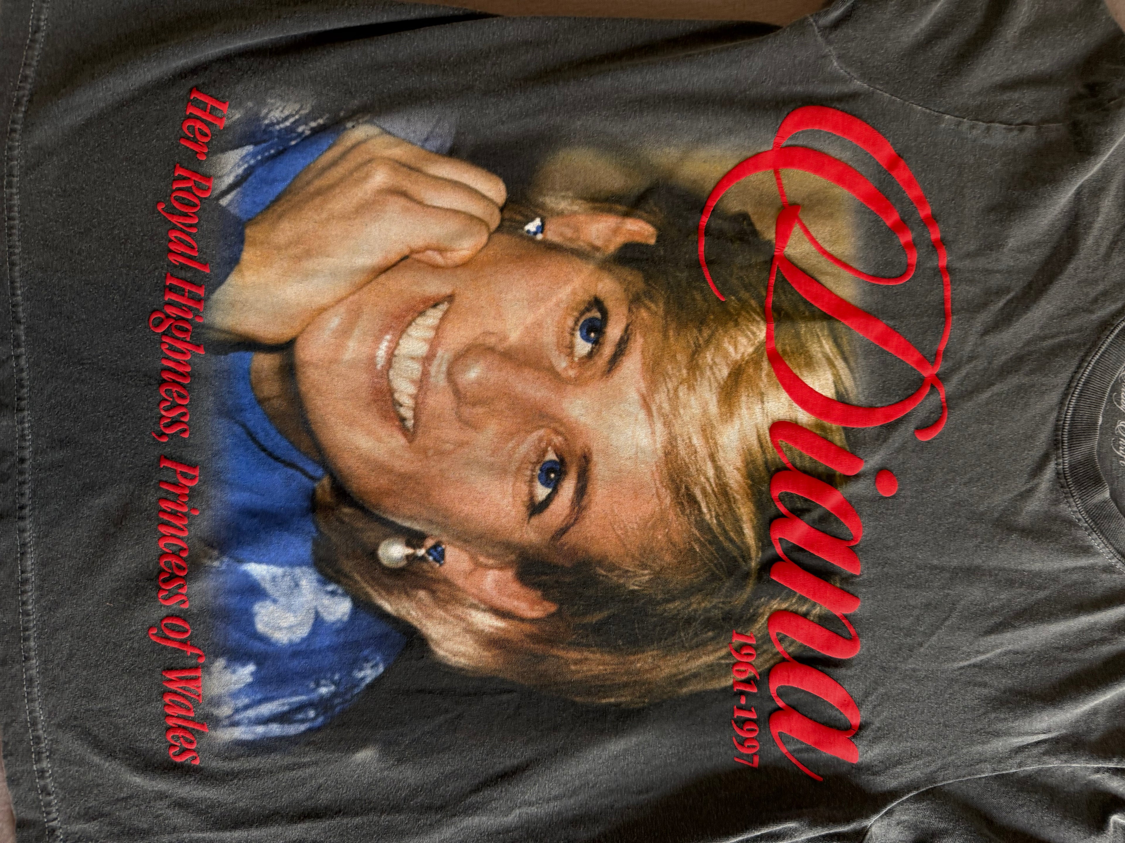 Princess Diana Queen of People’s Hearts Oversized Graphic Tee – Washed Charcoal