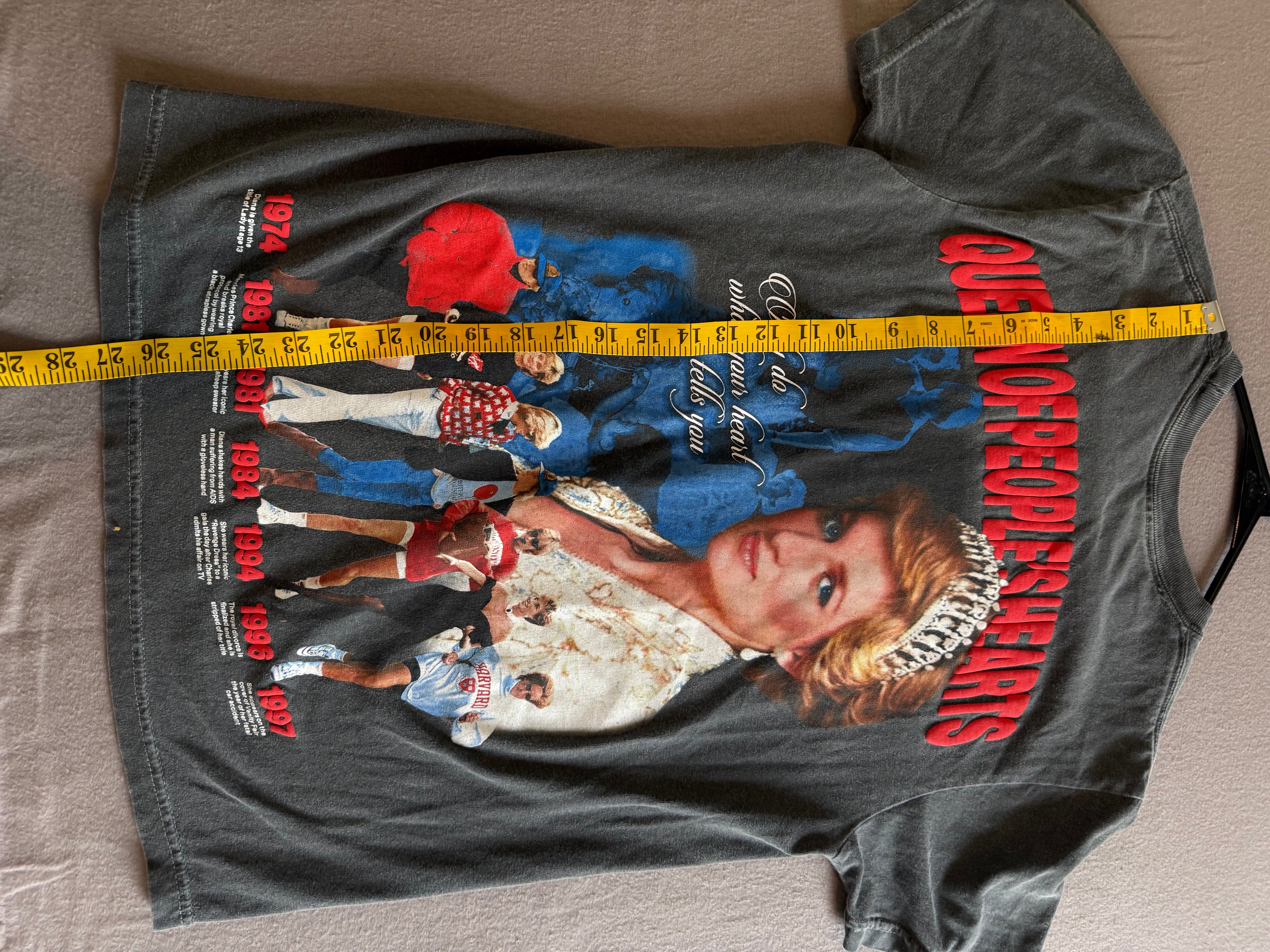 Princess Diana Queen of People’s Hearts Oversized Graphic Tee – Washed Charcoal