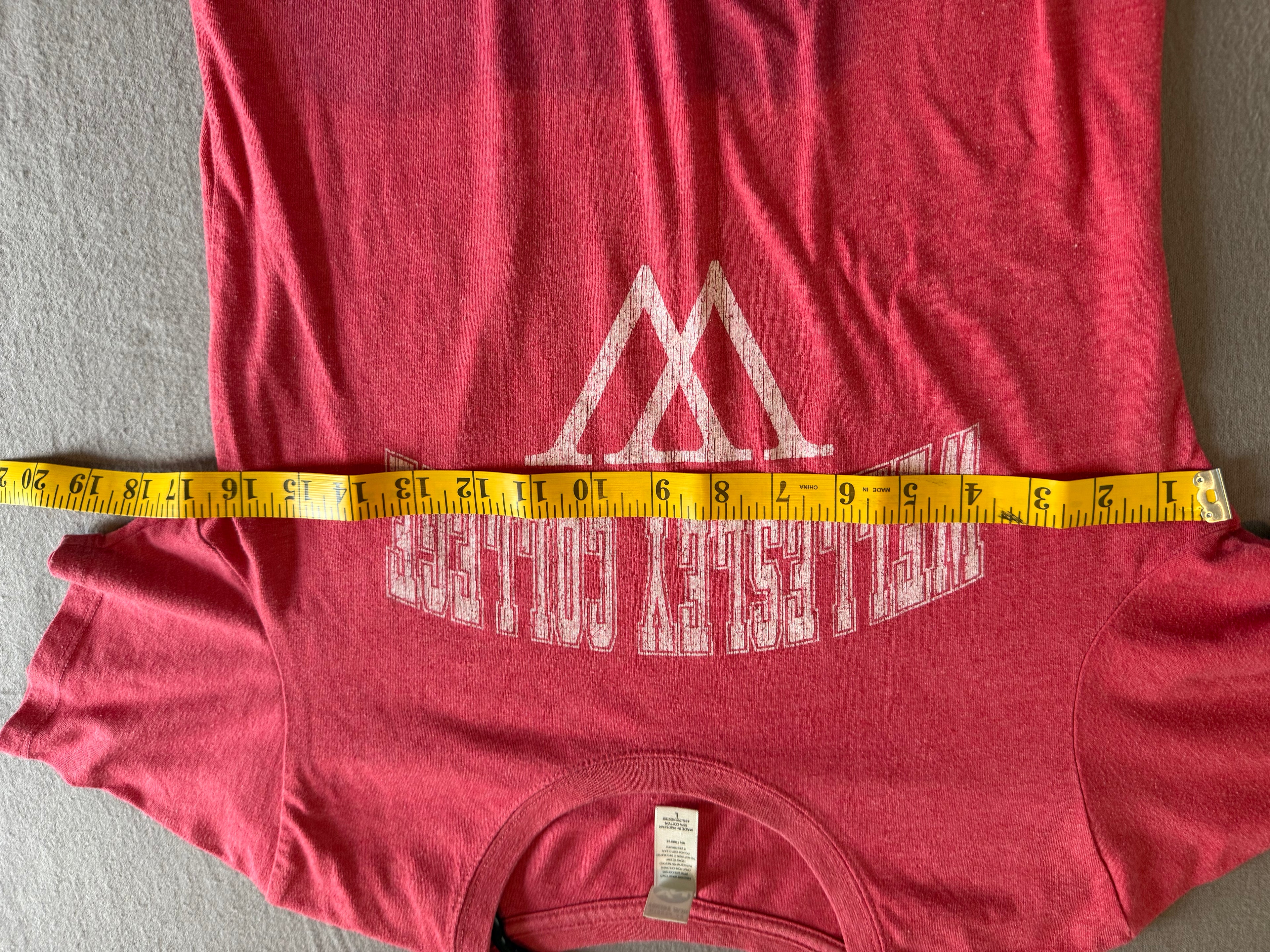 Wellesley College Distressed Red Graphic Tee – Women’s Medium