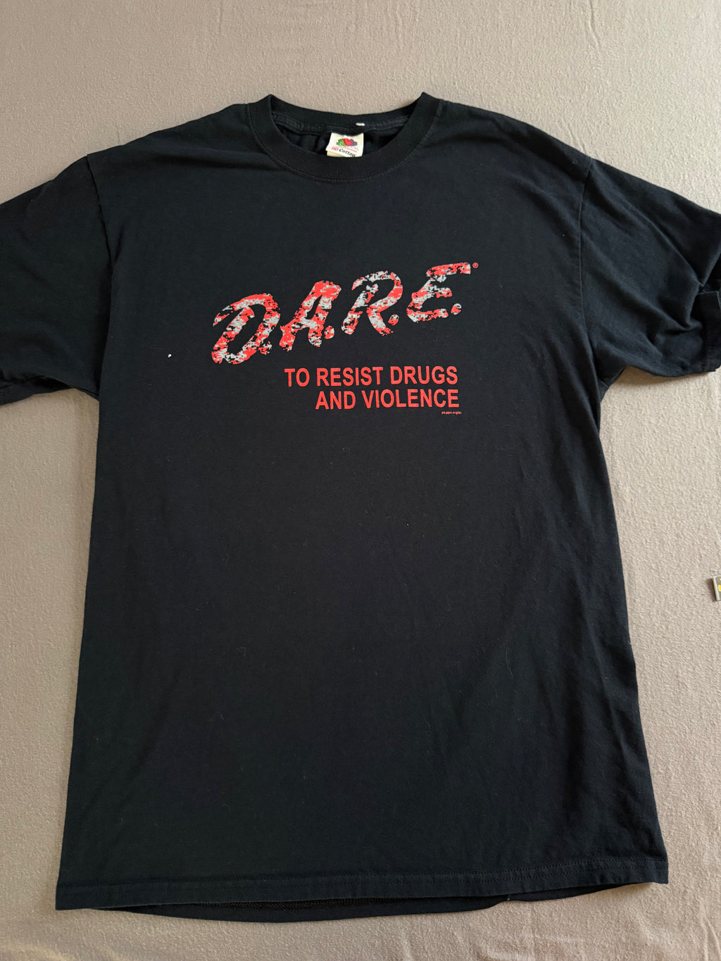 Vintage D.A.R.E. “To Resist Drugs and Violence” Black Graphic Tee – Medium