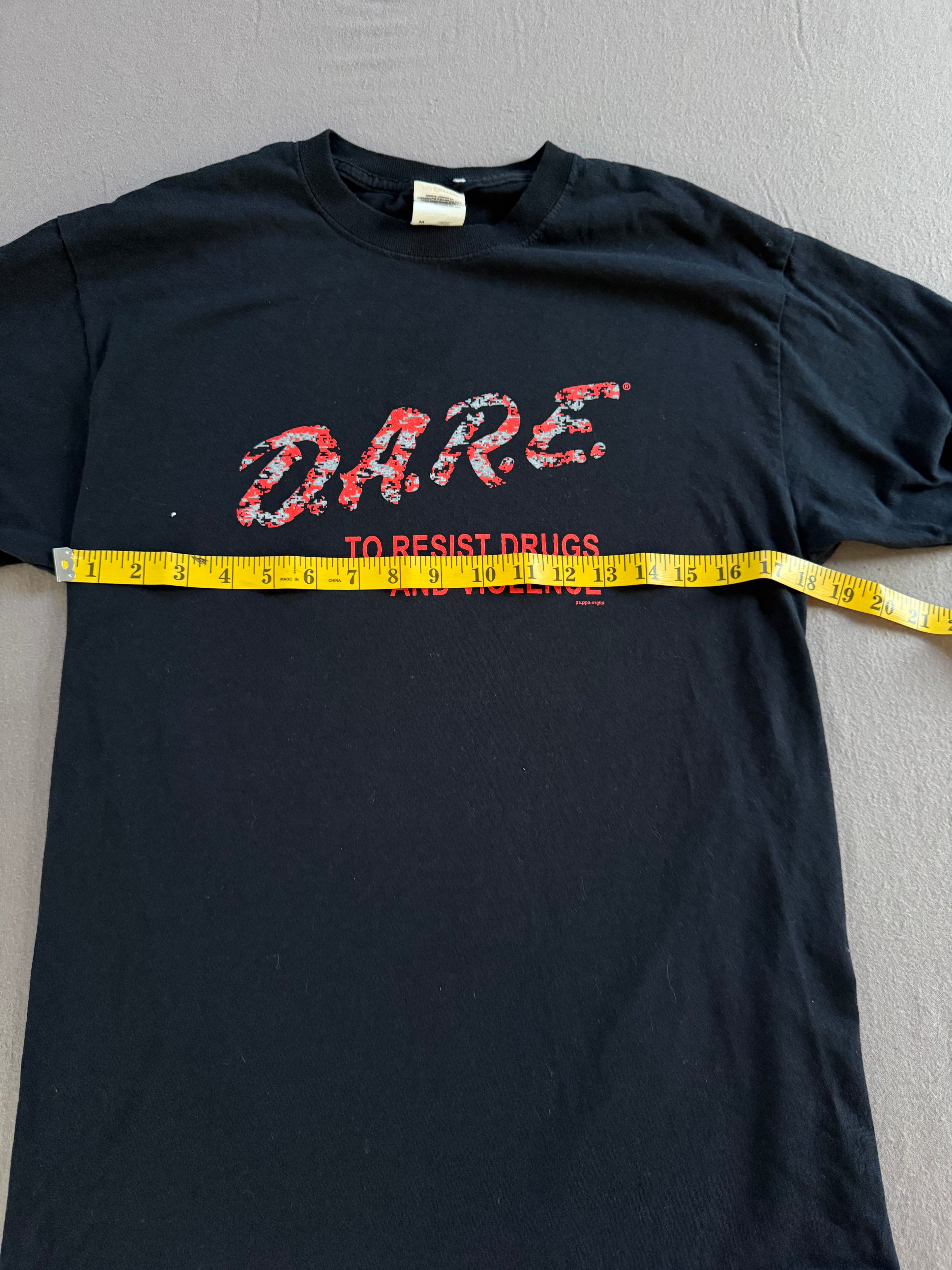 Vintage D.A.R.E. “To Resist Drugs and Violence” Black Graphic Tee – Medium