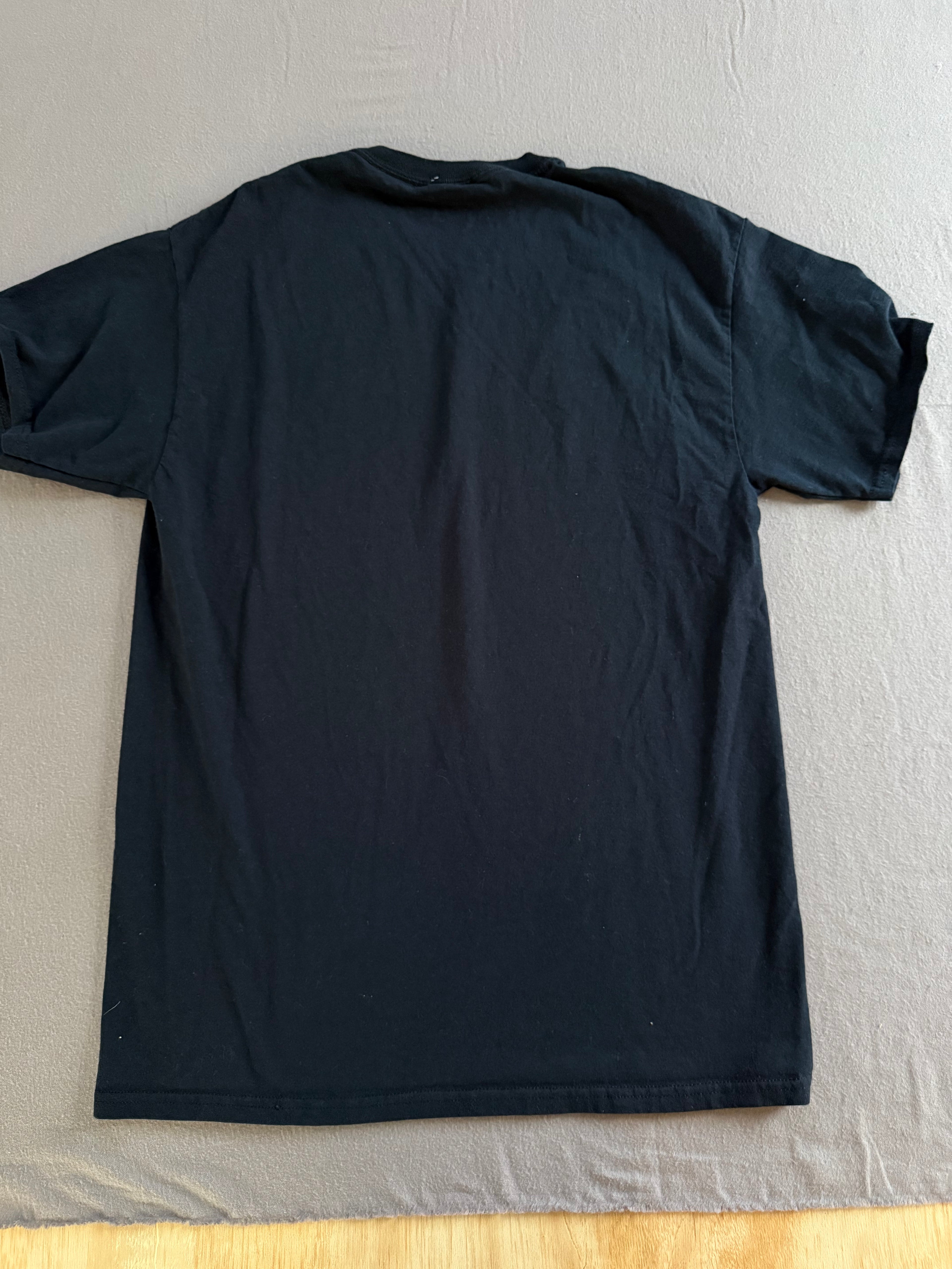 Vintage D.A.R.E. “To Resist Drugs and Violence” Black Graphic Tee – Medium