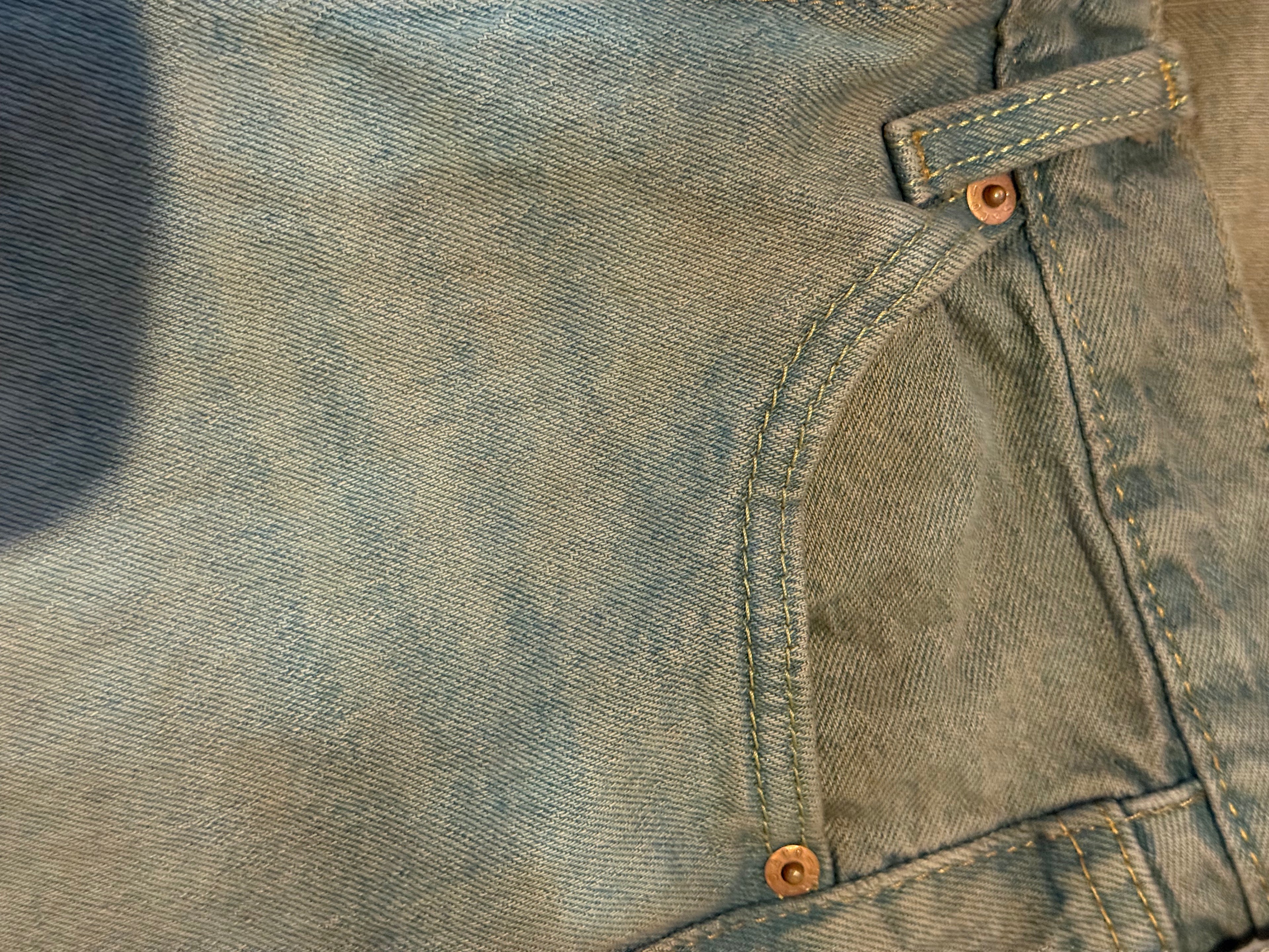 Levi’s 501 Original Fit Jeans W29 L32 Gray Wash Button Fly Straight Leg Denim