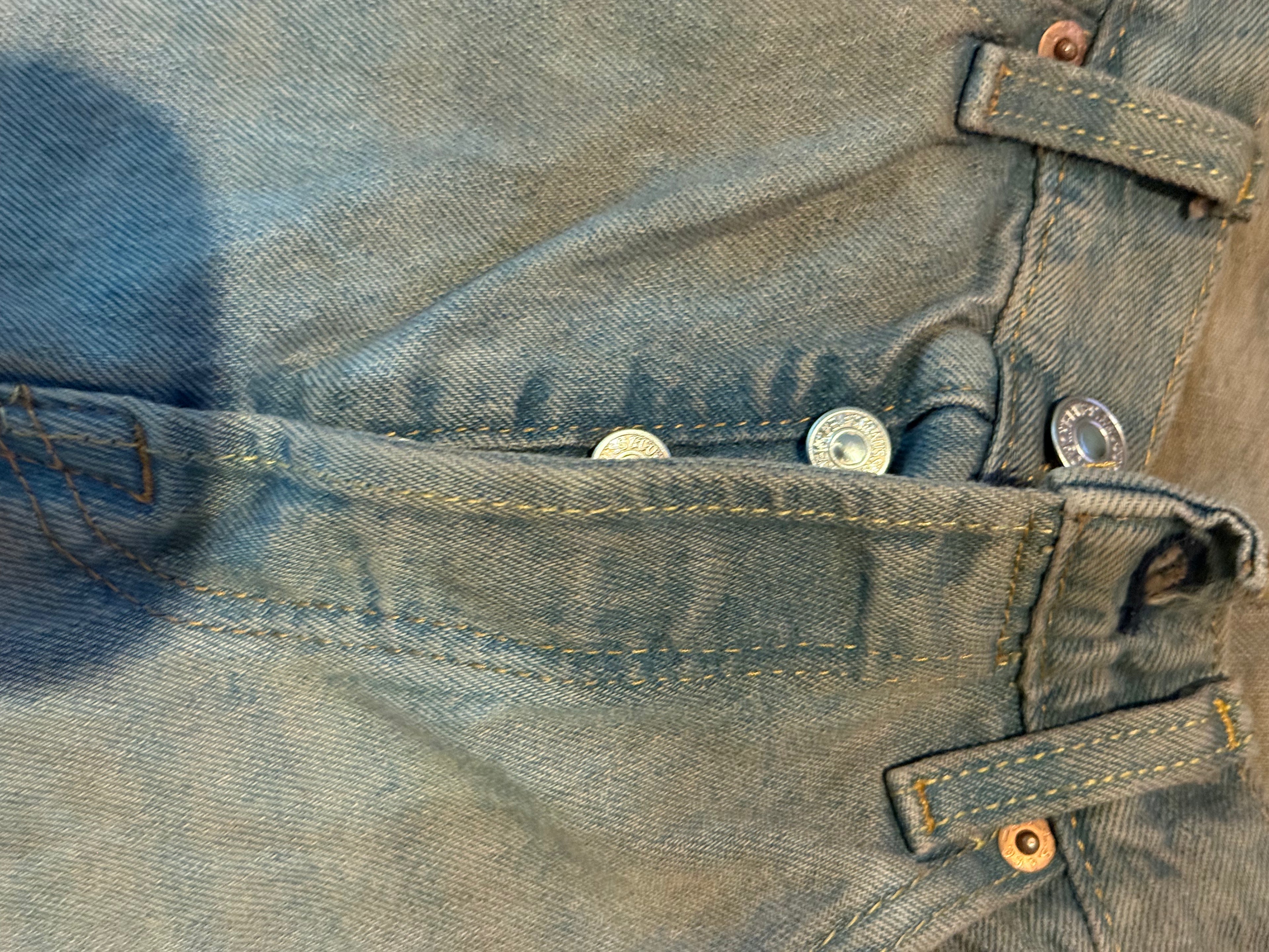 Levi’s 501 Original Fit Jeans W29 L32 Gray Wash Button Fly Straight Leg Denim