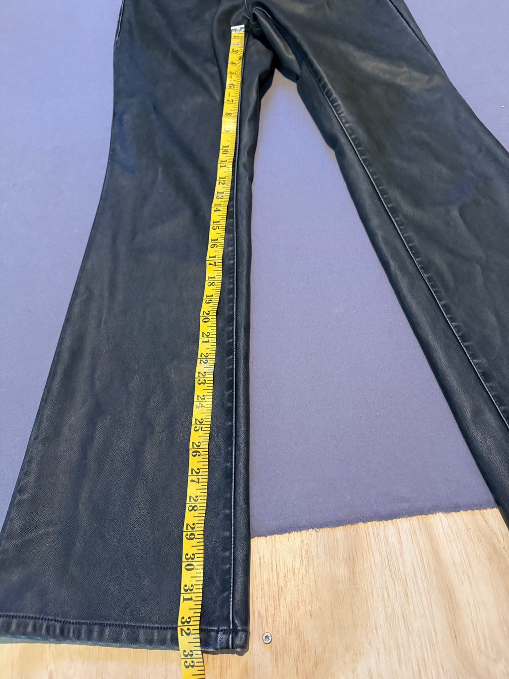 Good American Black Faux Leather Flare Pants Jeans Size 2 / 26 High Rise