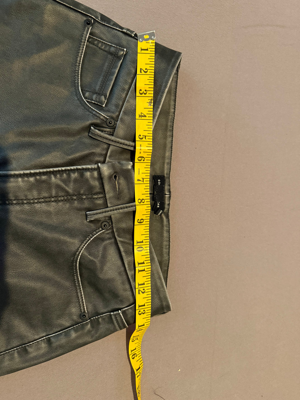 Good American Black Faux Leather Flare Pants Jeans Size 2 / 26 High Rise