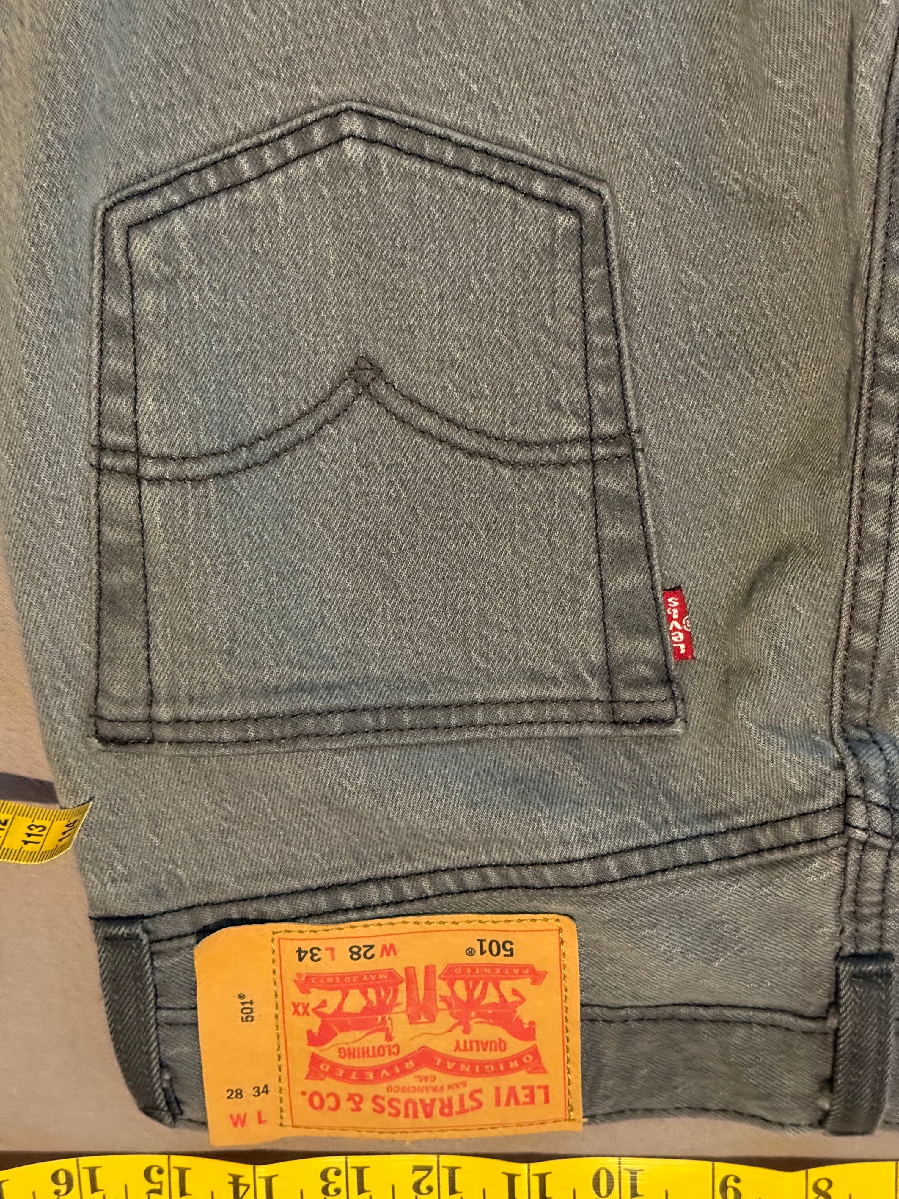 Levi’s 501 Original Jeans W28 L34 – Faded Charcoal Black Straight Leg Denim