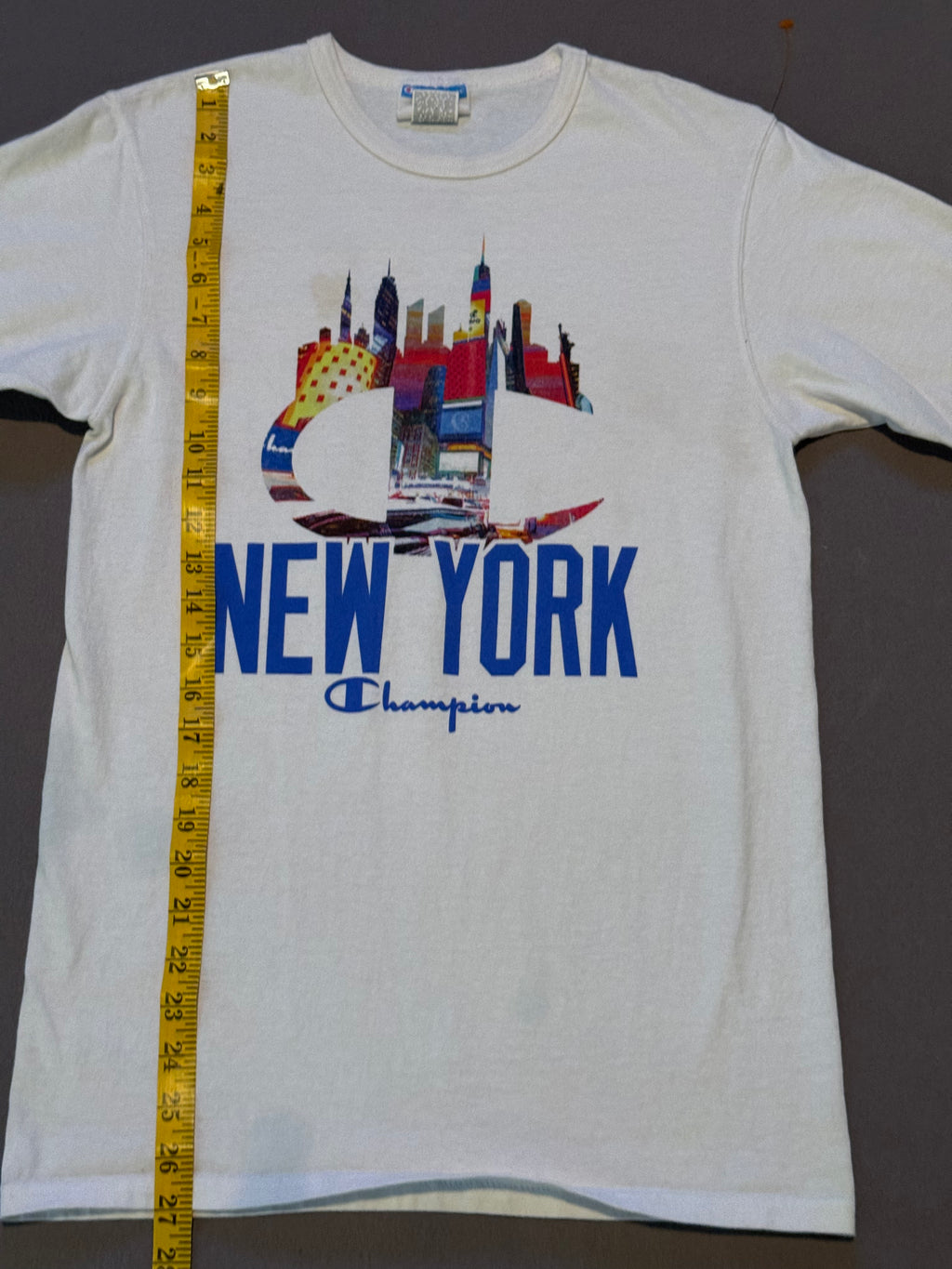 Vintage Champion New York Graphic T-Shirt White Small 100% Cotton NYC Skyline Tee