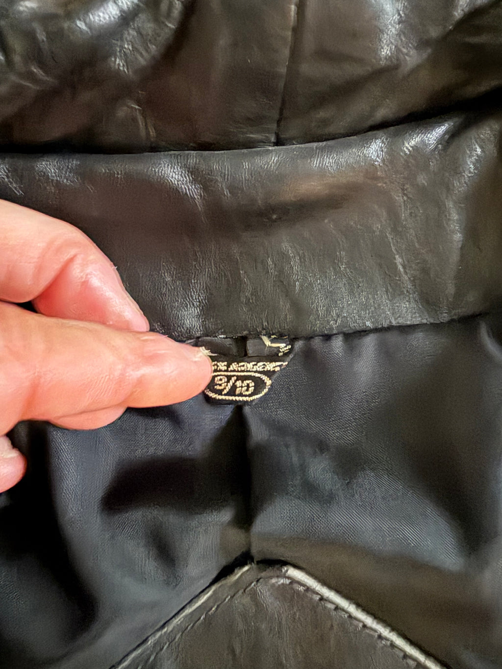 Vintage Black Genuine Leather Belted Jacket Coat – Made in Argentina – Size M/L Estimated