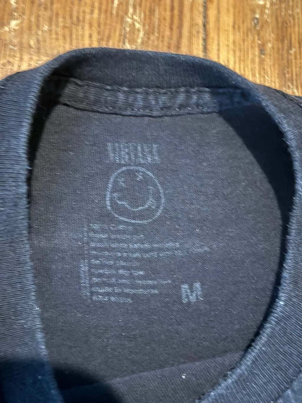 BLACK NIRVANA GRAPHIC T